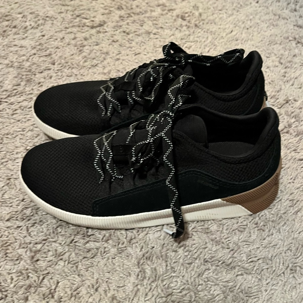 Brand New! Women’s Sorel Sneakers